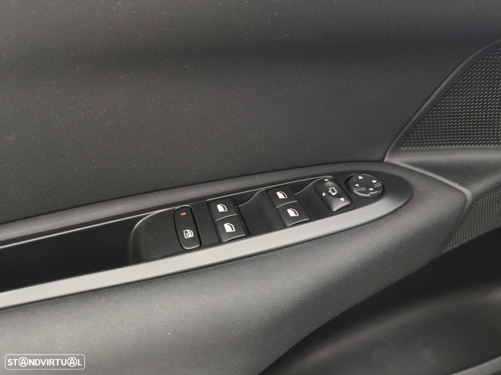 Citroën C4 1.6 BlueHDi Feel - 20