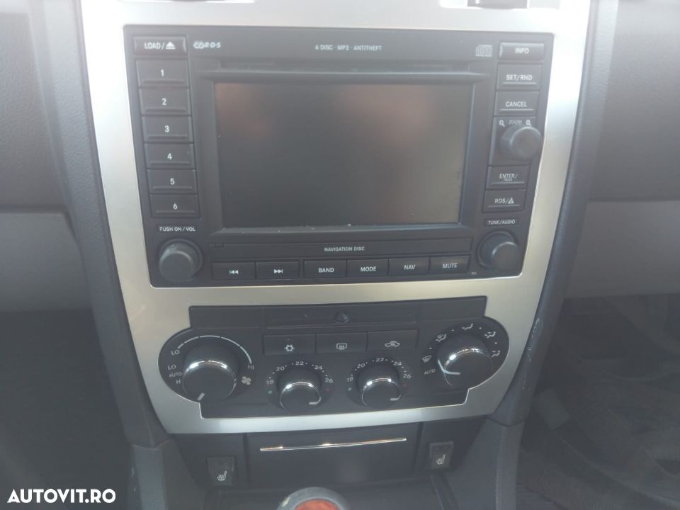 Dezmembrez Dezmembrari piese Chrysler 300c motor 3.0crd v6 211CP om642 combi far xenon bara fata completa cutie de viteze 7g tronic - 6