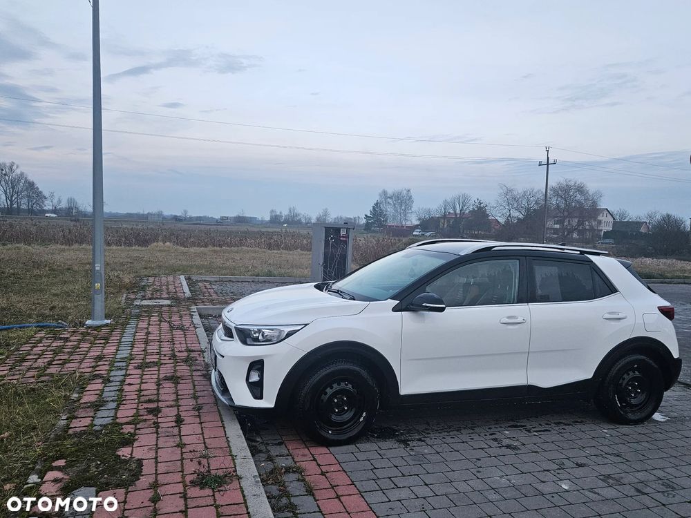 Kia Stonic 1.4 L - 5