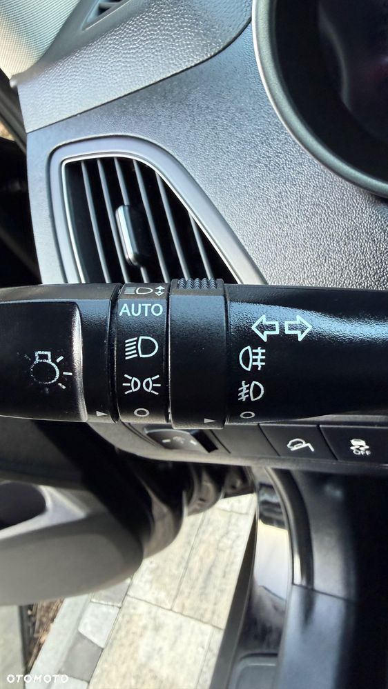 Hyundai ix35 1.6 2WD Fifa World Cup Edition - 14