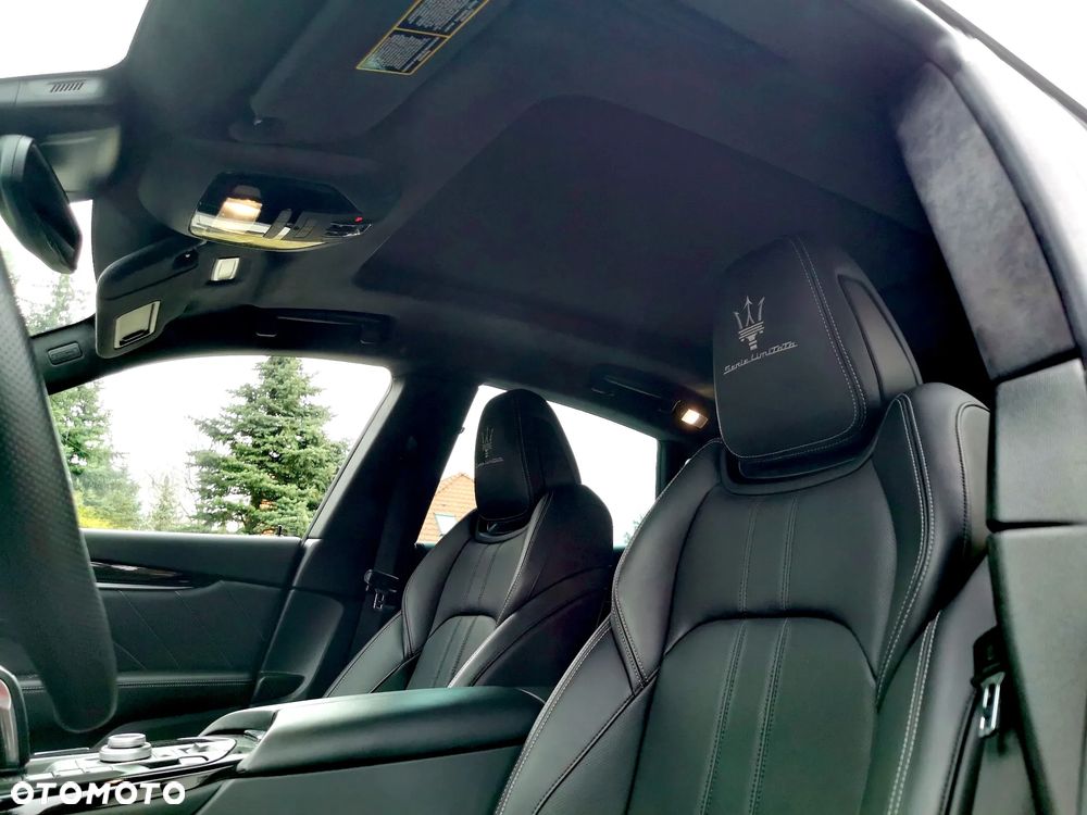 Maserati Levante - 12