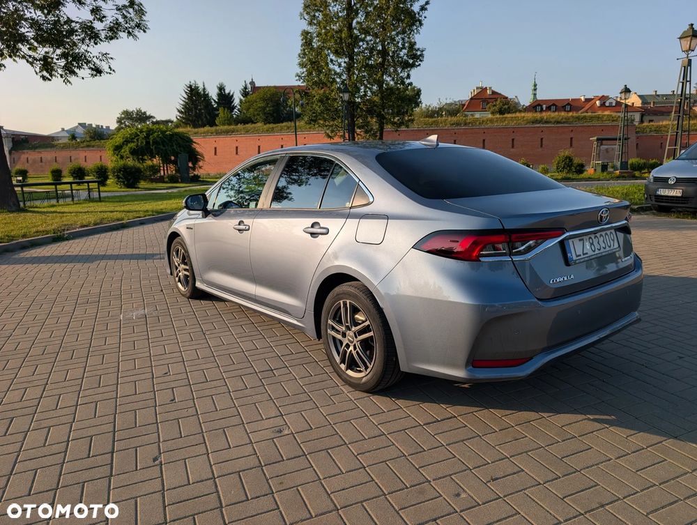Toyota Corolla 1.8 Hybrid Comfort - 4