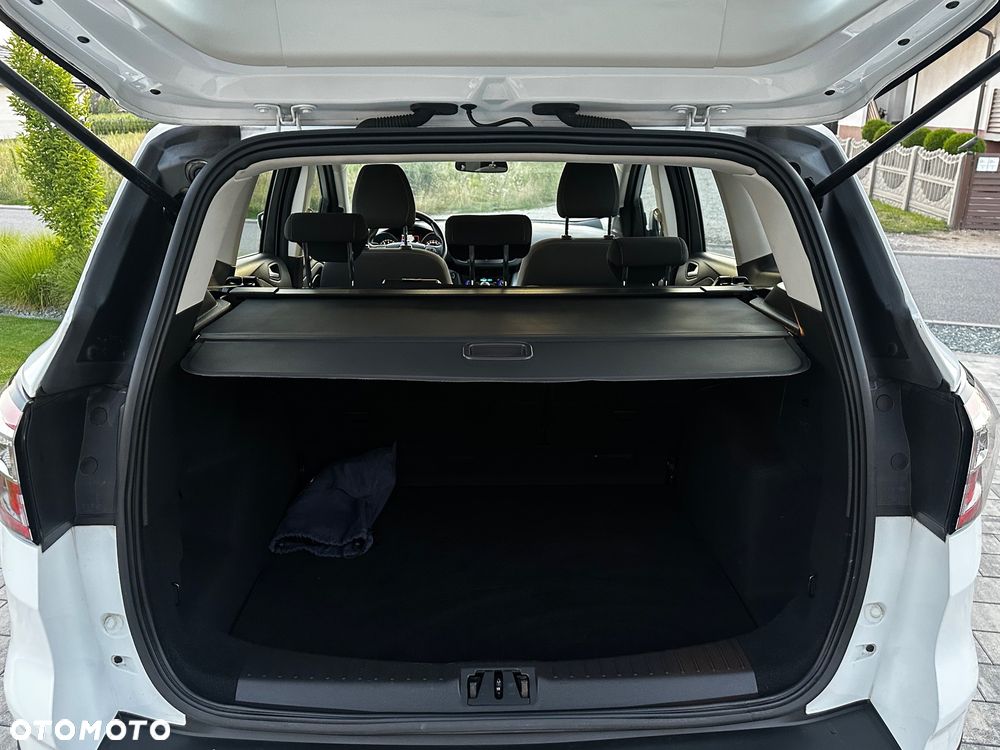 Ford Kuga - 26