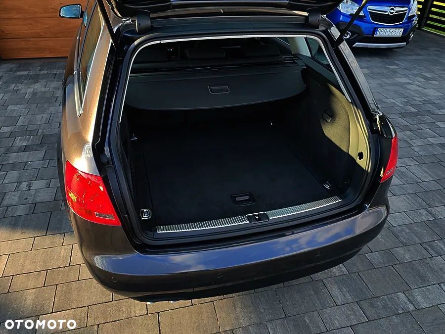 Audi A4 Avant 2.0 TDI - 29