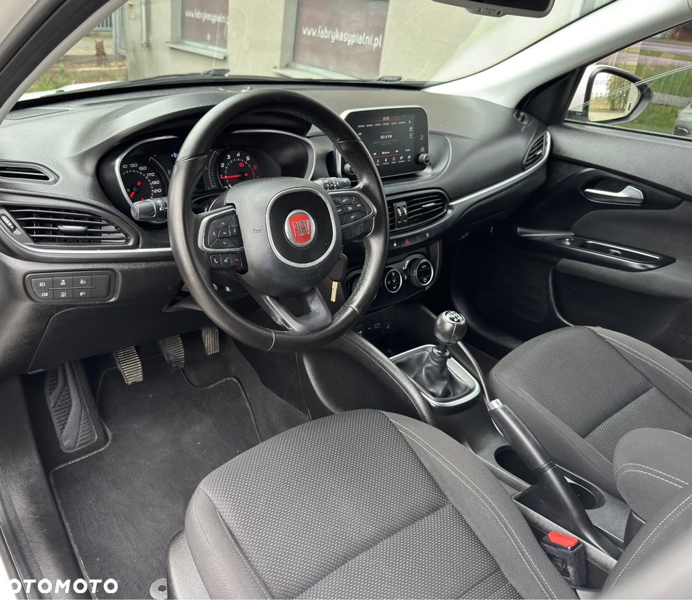 Fiat Tipo 1.4 T-Jet Business Line - 15