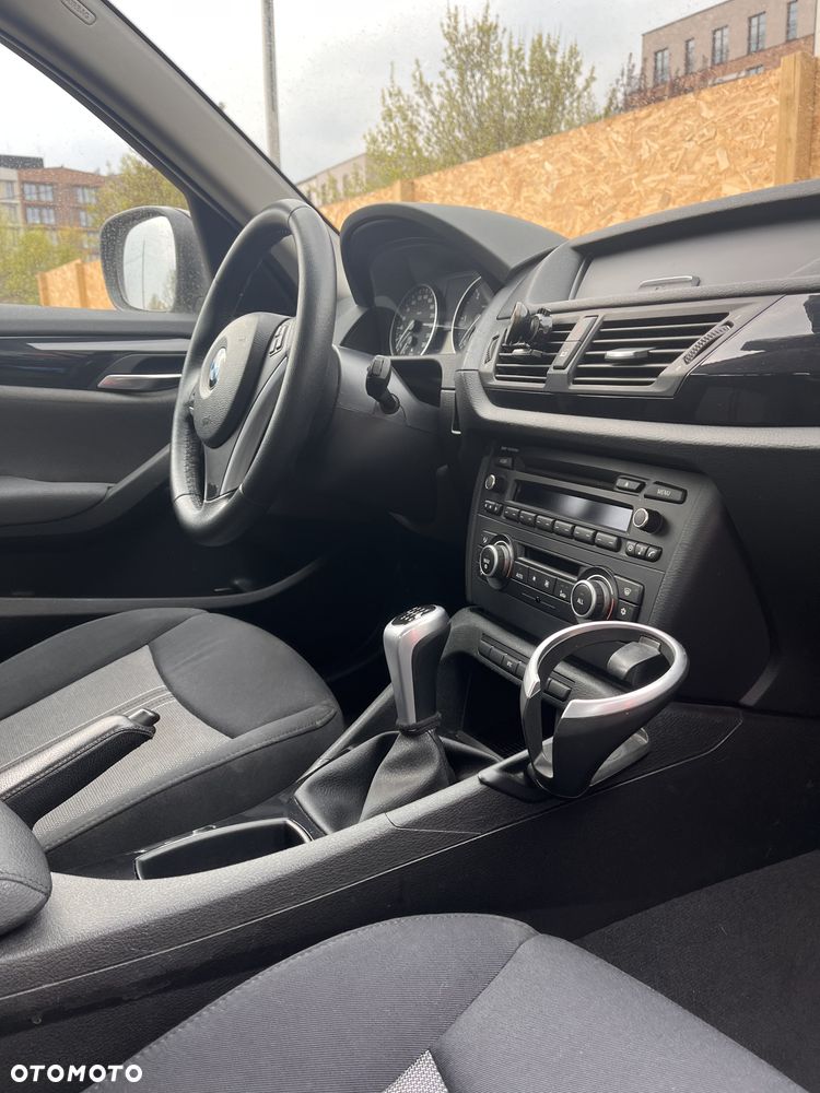 BMW X1 sDrive20d - 10