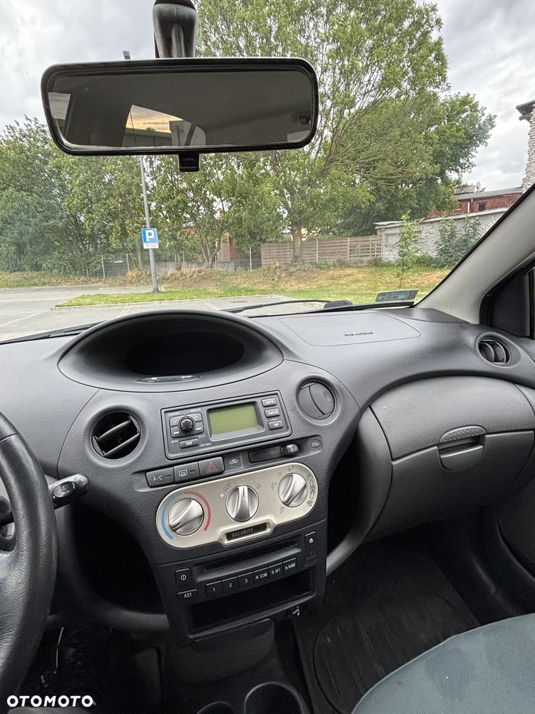 Toyota Yaris 1.4 D-4D - 8