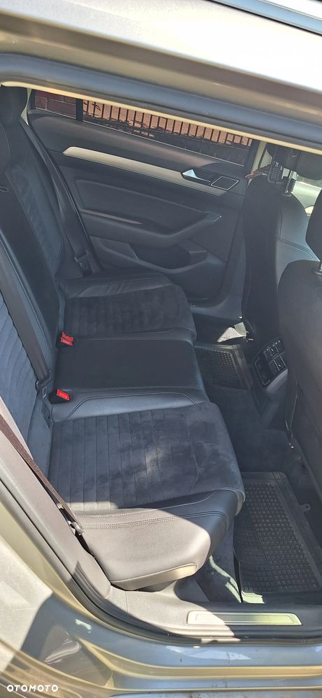 Volkswagen Passat 2.0 TDI BMT Highline - 12
