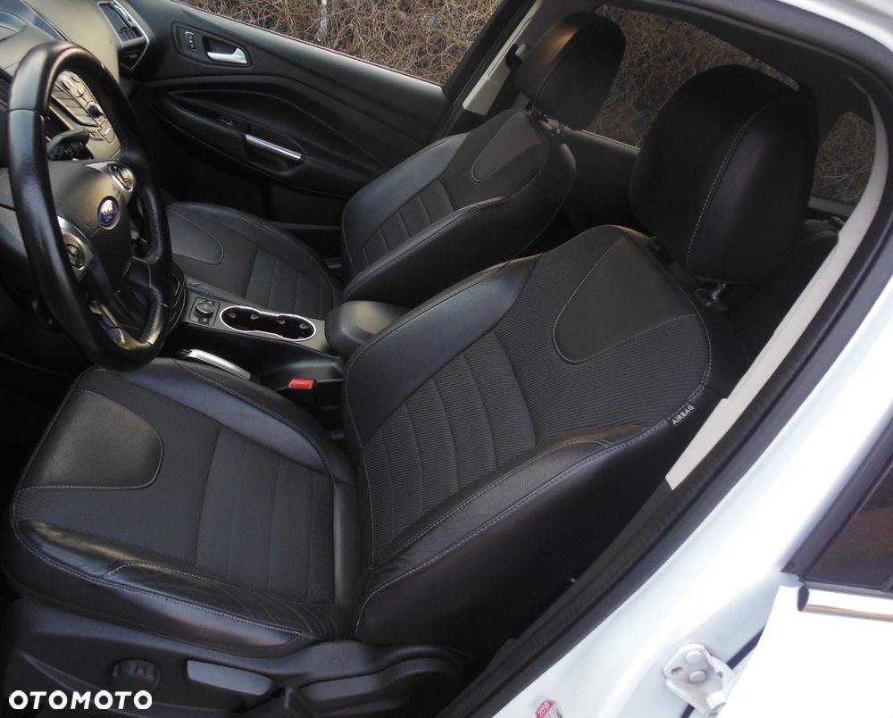 Ford Kuga 2.0 TDCi 4x4 Titanium - 12