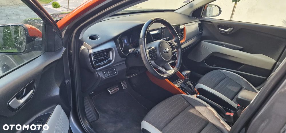 Kia Stonic 1.0 T-GDI 120 DCT OPF Edition 7 - 10