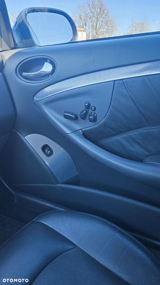 Mercedes-Benz CLK 320 - 19