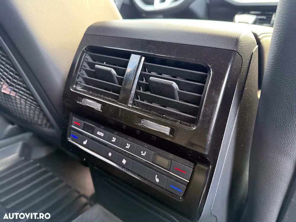 Volkswagen Touareg V6 TDI Atmosphere - 11