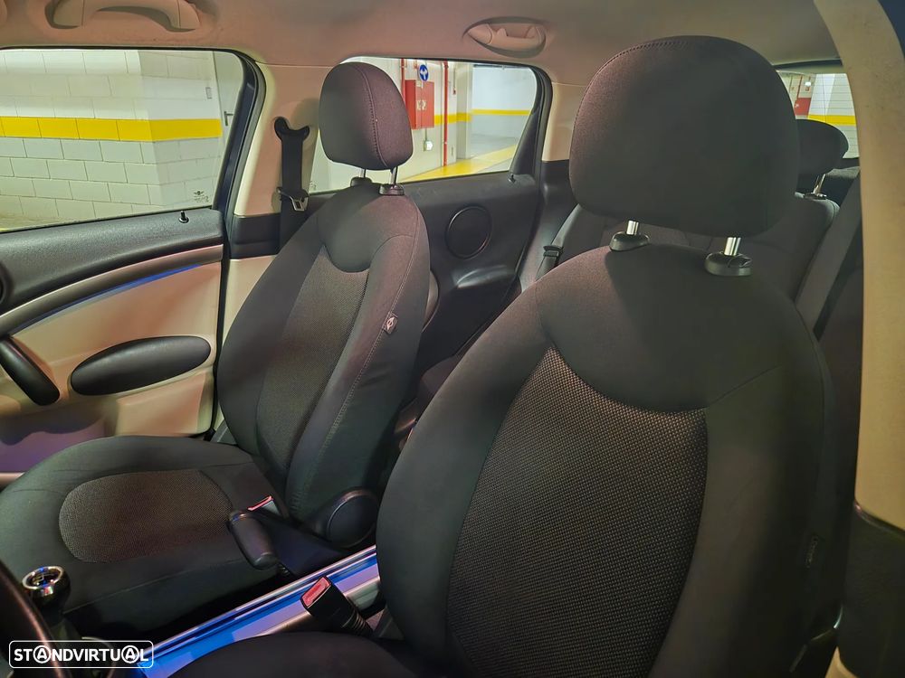 MINI Countryman One D - 24