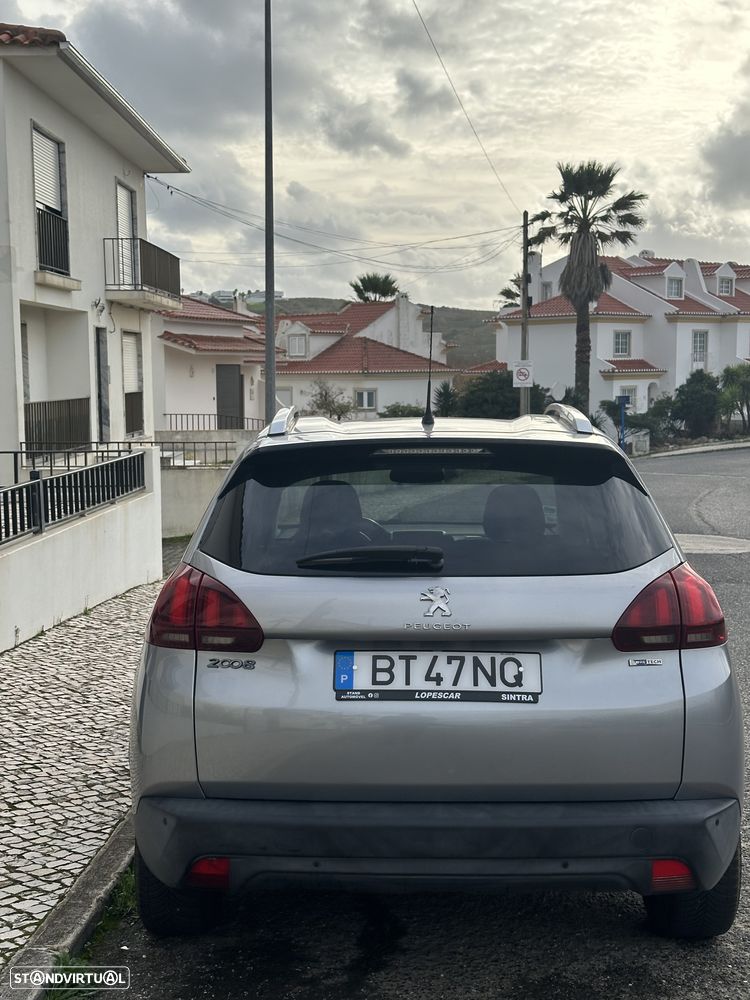 Peugeot 2008 1.2 PureTech Style - 3