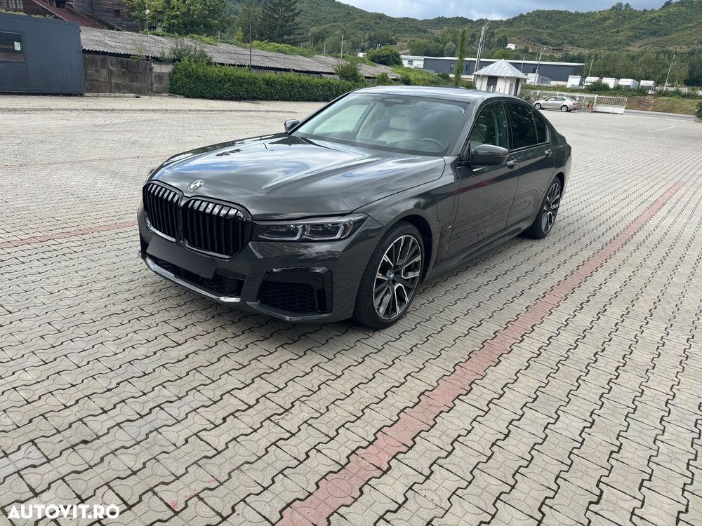 BMW Seria 7 745e - 19