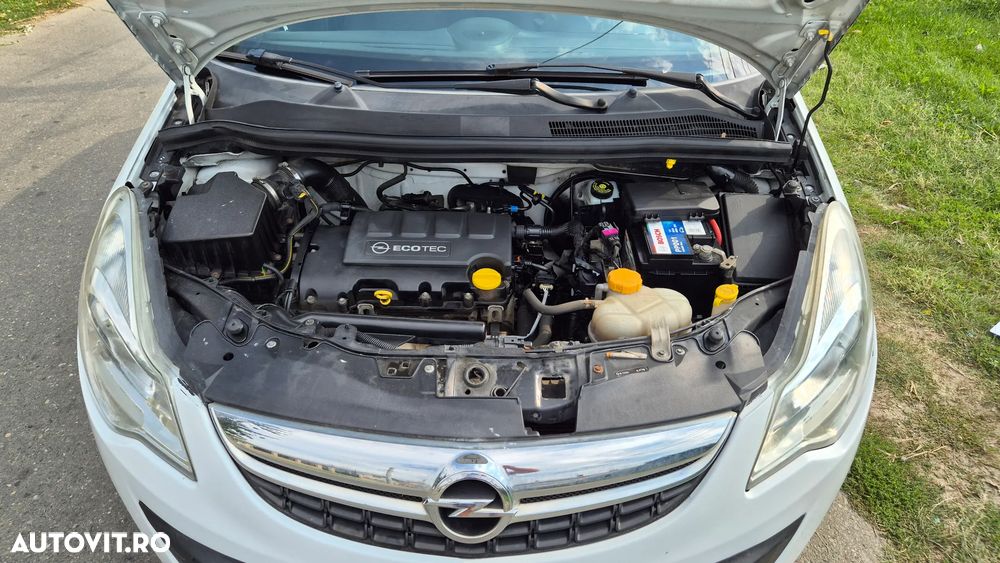 Opel Corsa 1.2 Essentia - 16