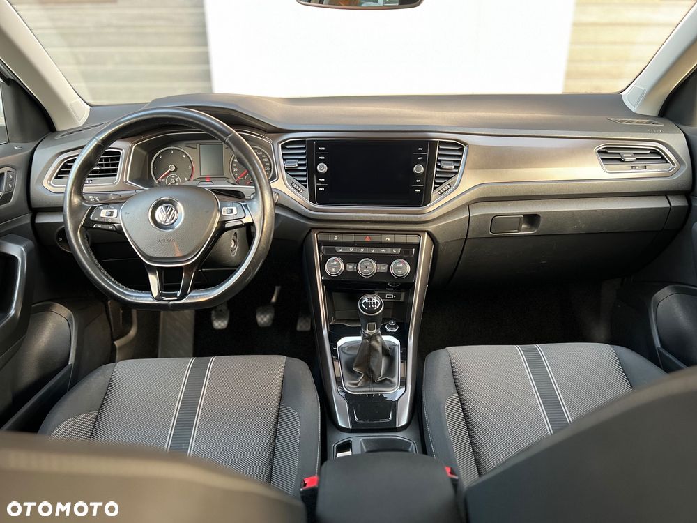 Volkswagen T-Roc - 10