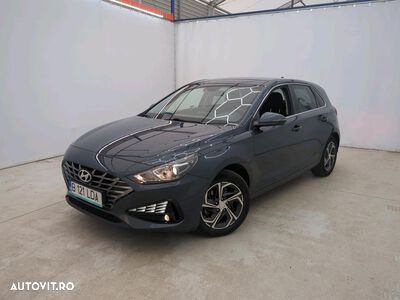 Hyundai i30 1.5 110CP M/T Highway - 2
