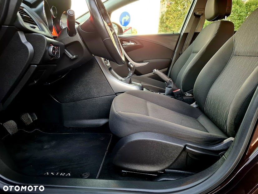 Opel Astra 1.4 T Cosmo - 17