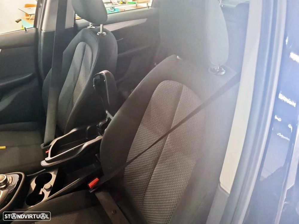 BMW 216 Active Tourer d Advantage Auto - 9