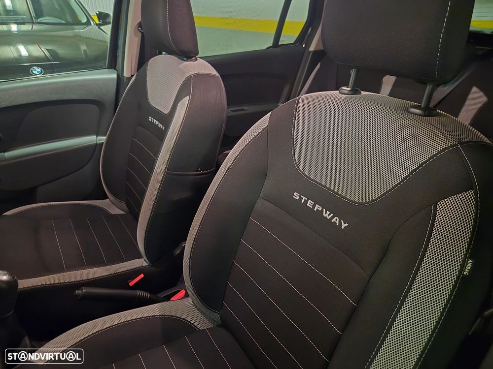 Dacia Logan MCV 0.9 TCe Stepway - 19