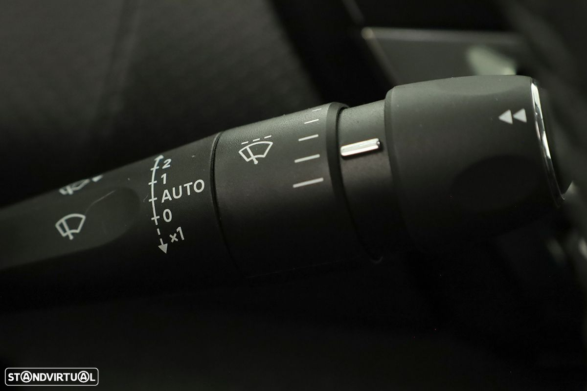Citroën C4 1.2 PureTech Shine - 18