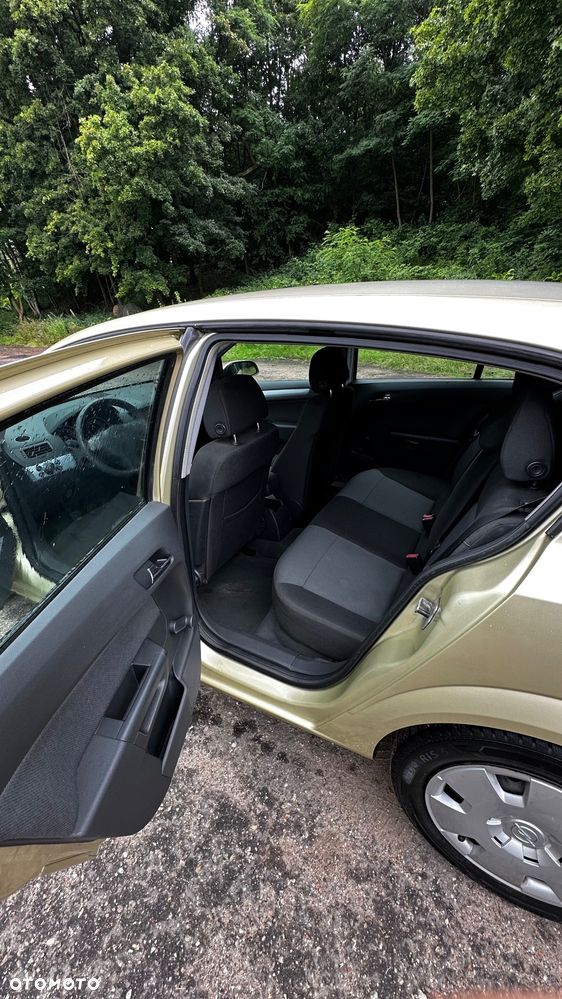 Opel Astra 1.6 Sport - 8