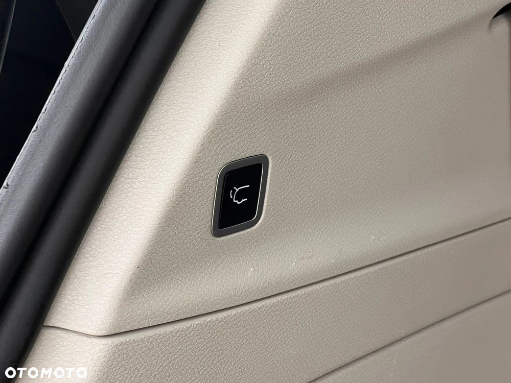 Chrysler Pacifica - 11