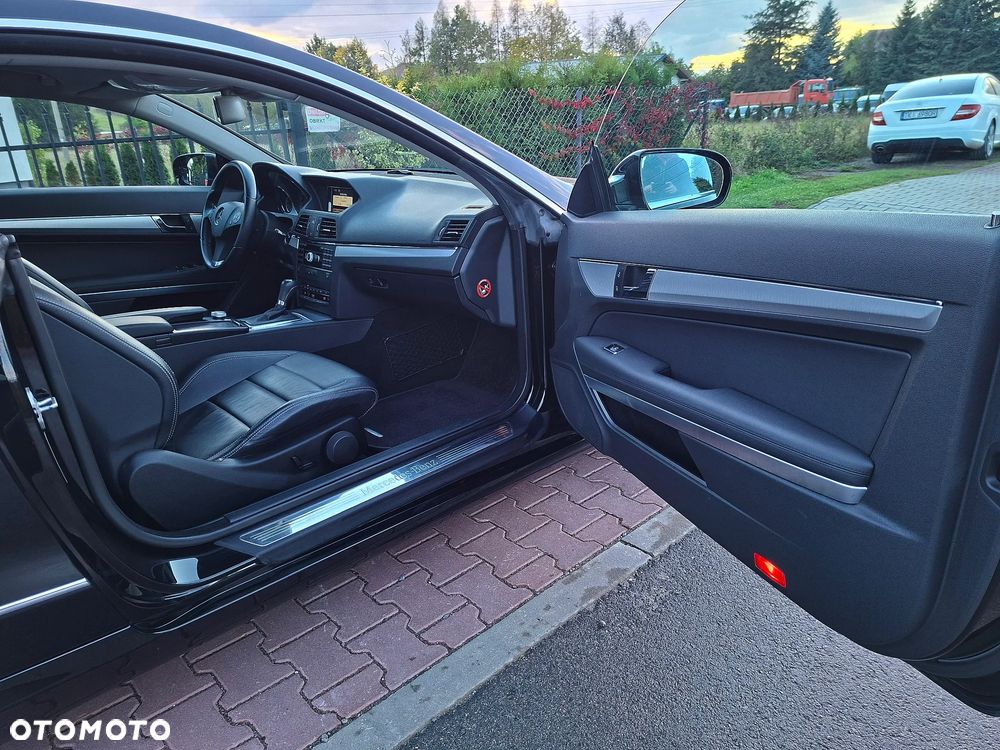 Mercedes-Benz Klasa E 350 CGI BlueEff - 21