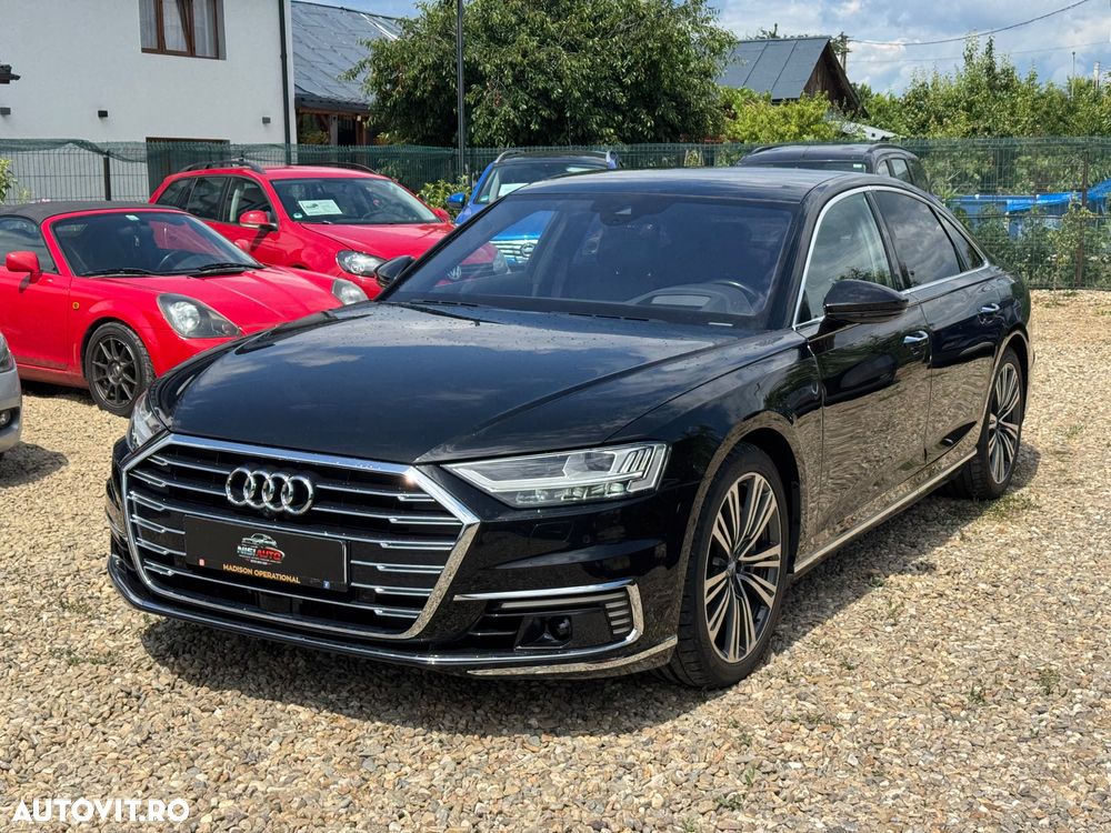 Audi A8 - 1