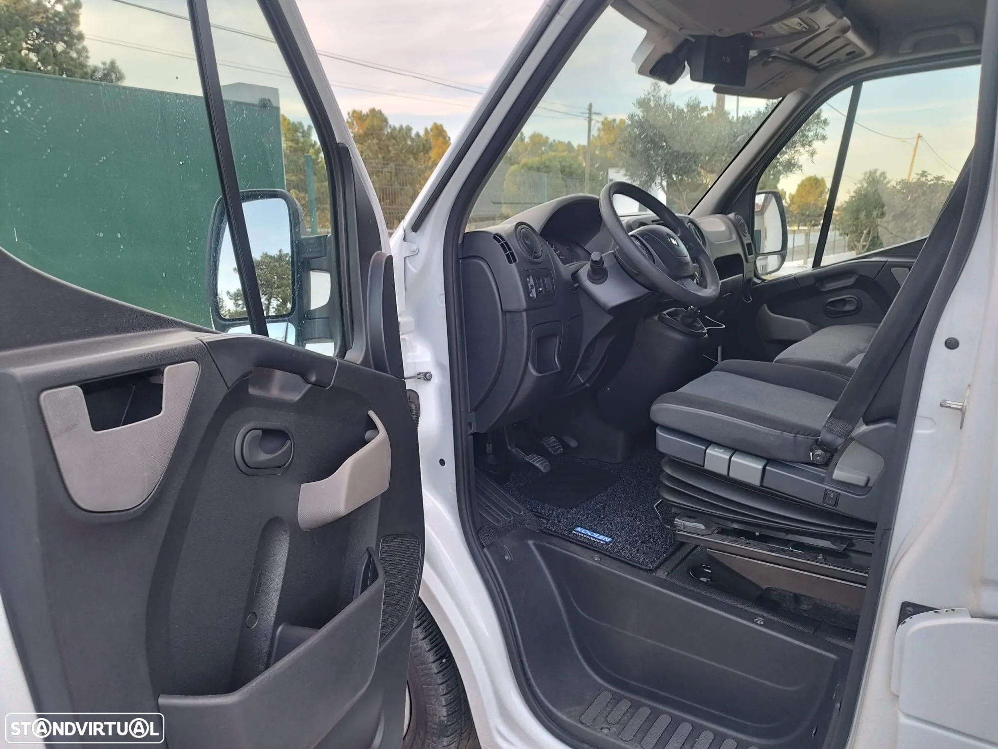 Renault Master 2.3 125 Cv L3H2 2 Portas Laterais - 15