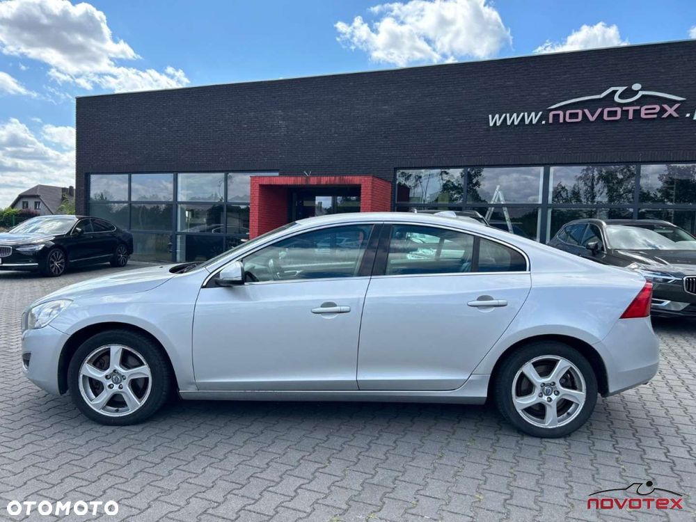 Volvo S60 D5 AWD Geartronic Summum - 7