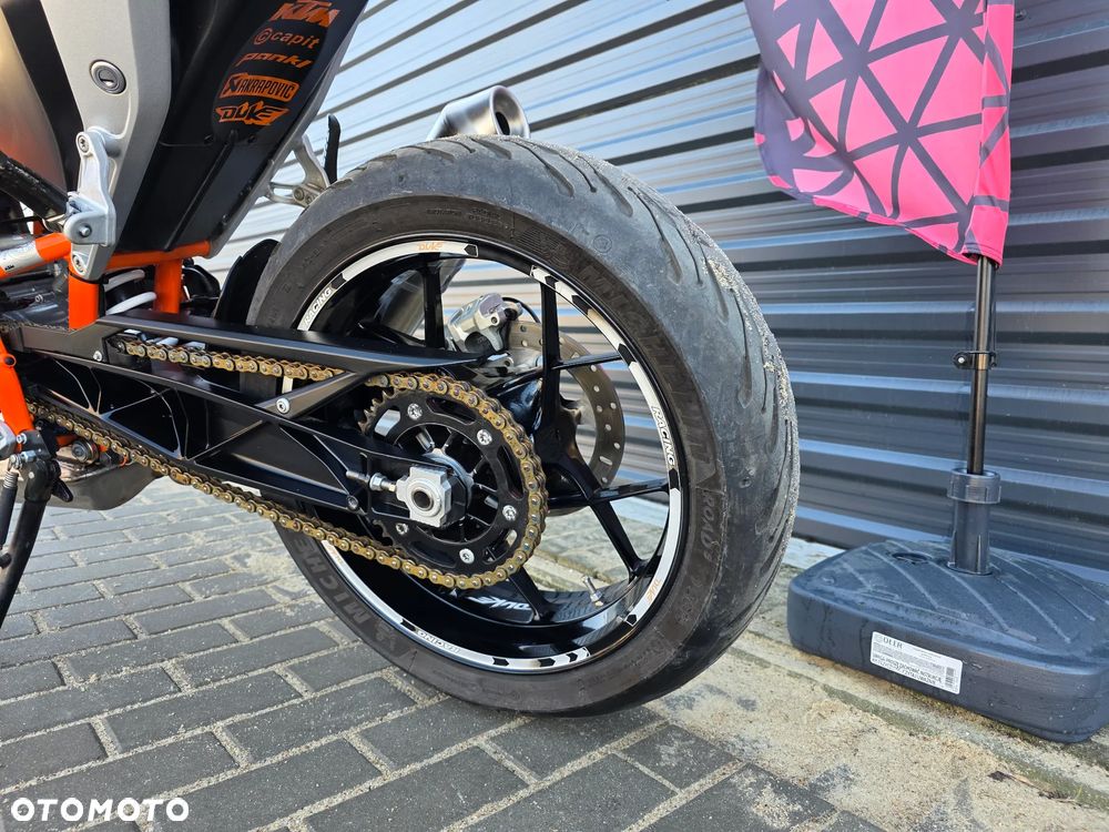 KTM Duke - 19