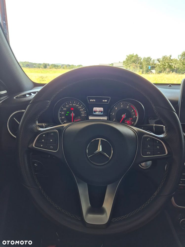 Mercedes-Benz CLA 250 4-Matic - 16