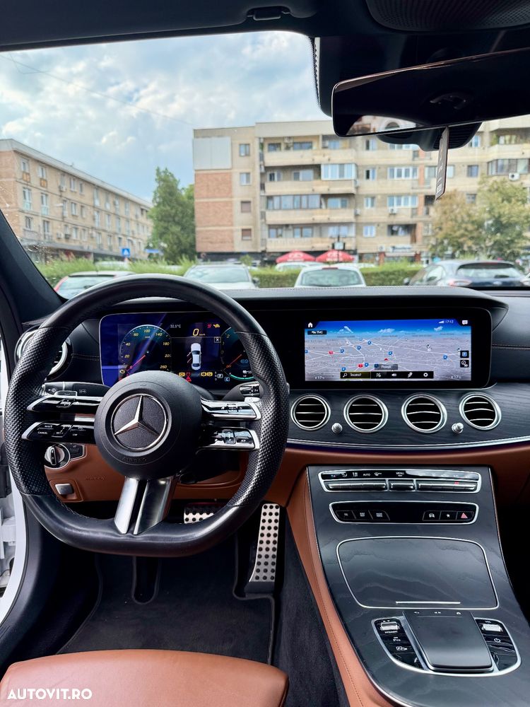 Mercedes-Benz E - 12