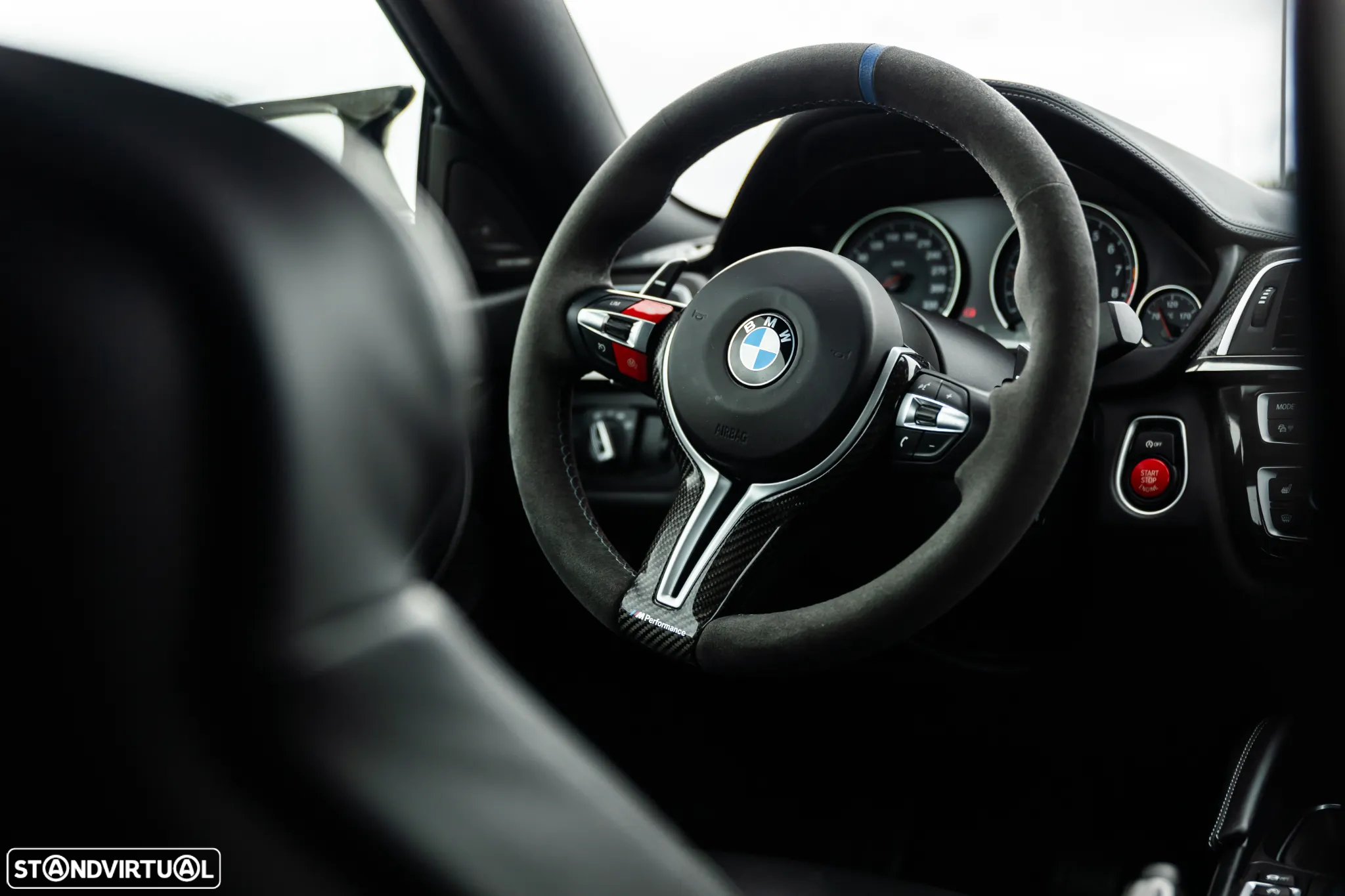 BMW M4 Coupe DKG Competition - 30