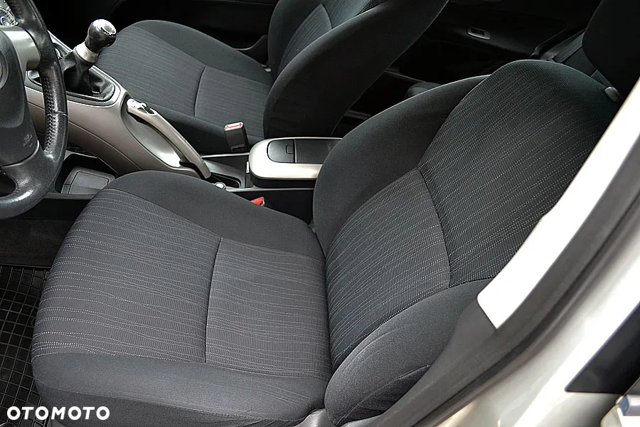 Toyota Auris 1.4 VVT-i Sol - 14