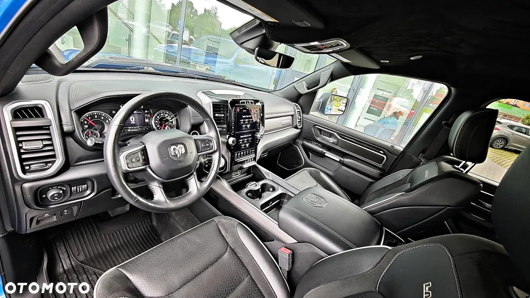 Dodge RAM 1500 5.7 4x4 - 14