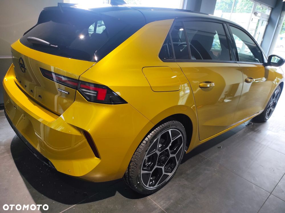 Opel Astra 1.2 T mHEV Ultimate S&S eDTC - 3