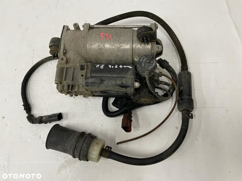 KOMPRESOR SPRĘŻARKA ZAWIESZENIA AUDI A8 D3 FSI 4E0616007C