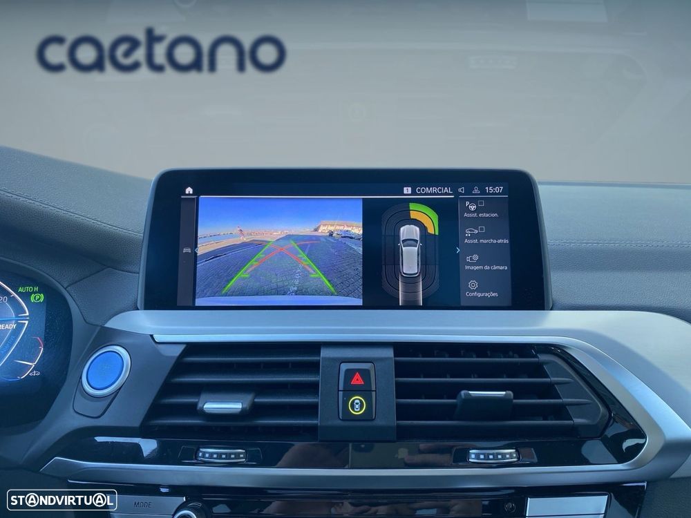 BMW iX3 Inspiring - 10