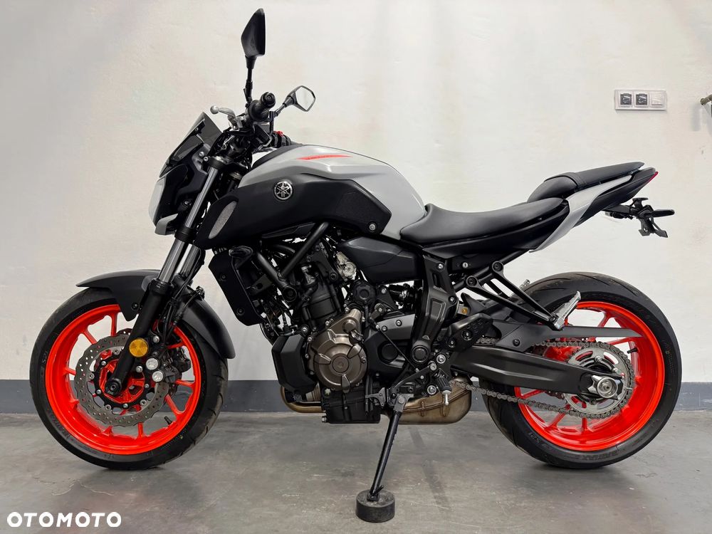 Yamaha MT - 5
