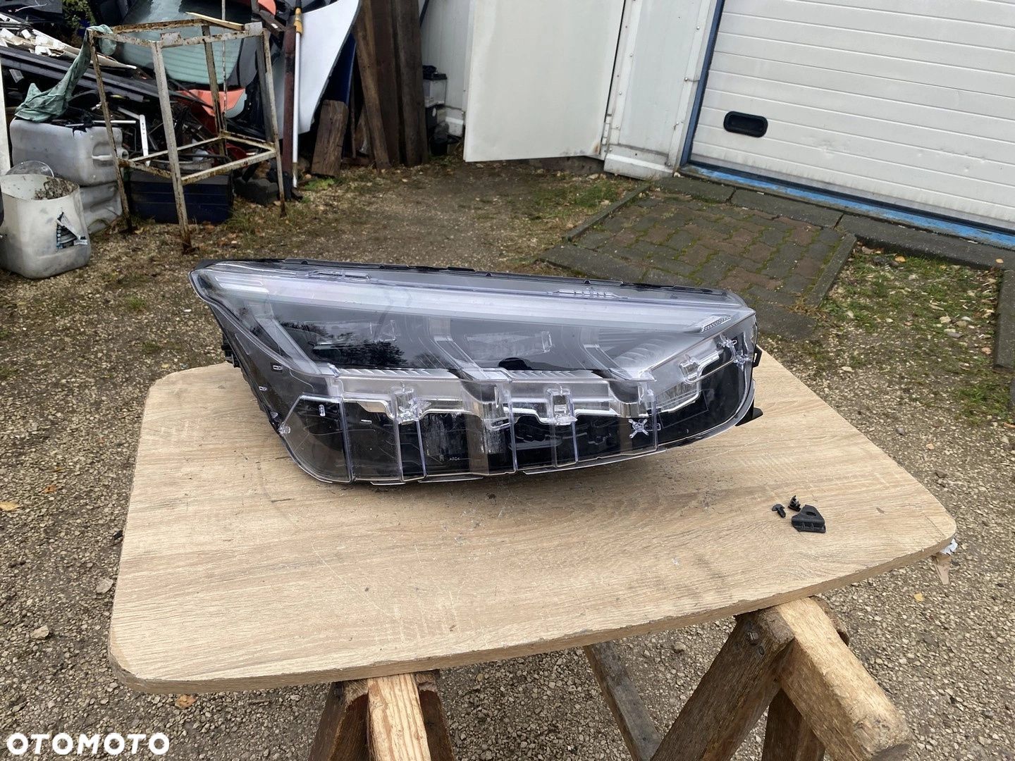 LAMPA PRZEDNIA PRAWA FORD MUSTANG MACH E LJ8B13E014EE - 1