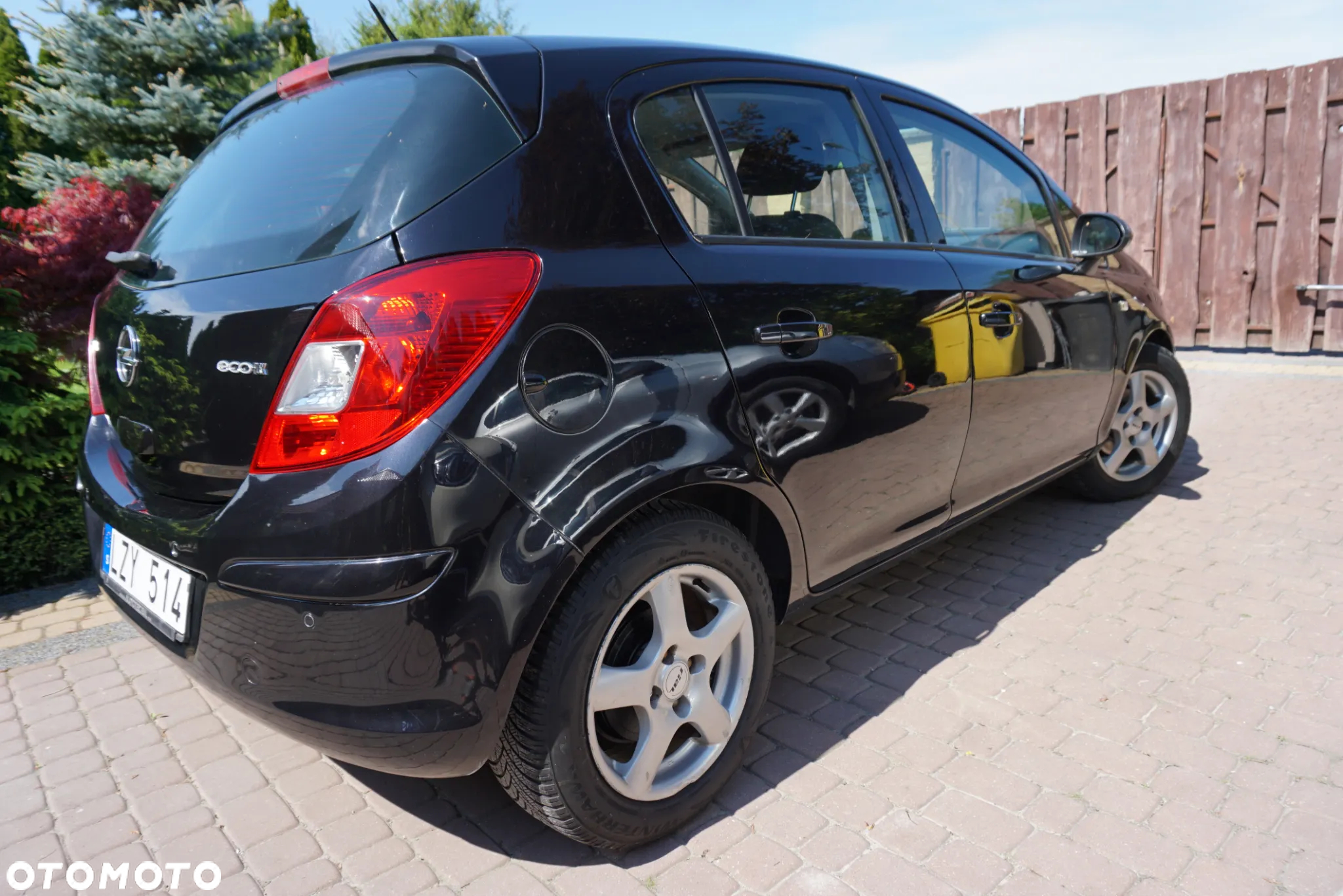 Opel Corsa 1.2 16V Essentia - 12