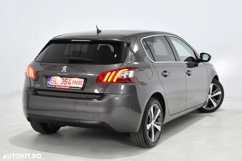 Peugeot 308 - 3