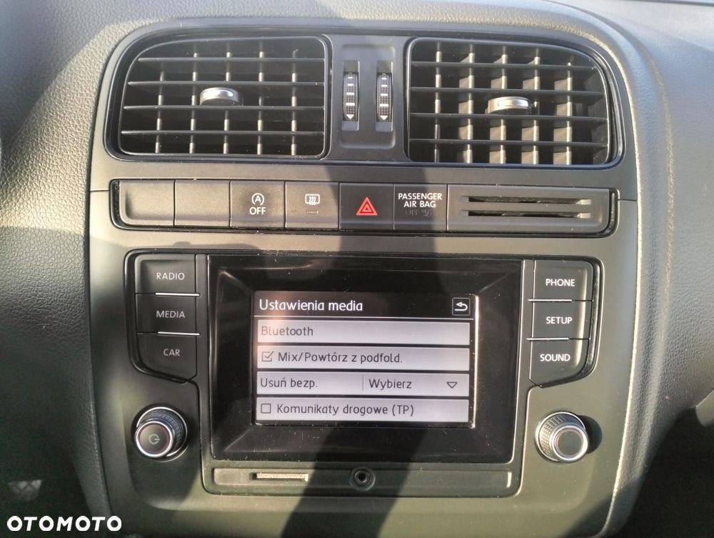 Volkswagen Polo 1.4 TDI (Blue Motion Technology) Comfortline - 11