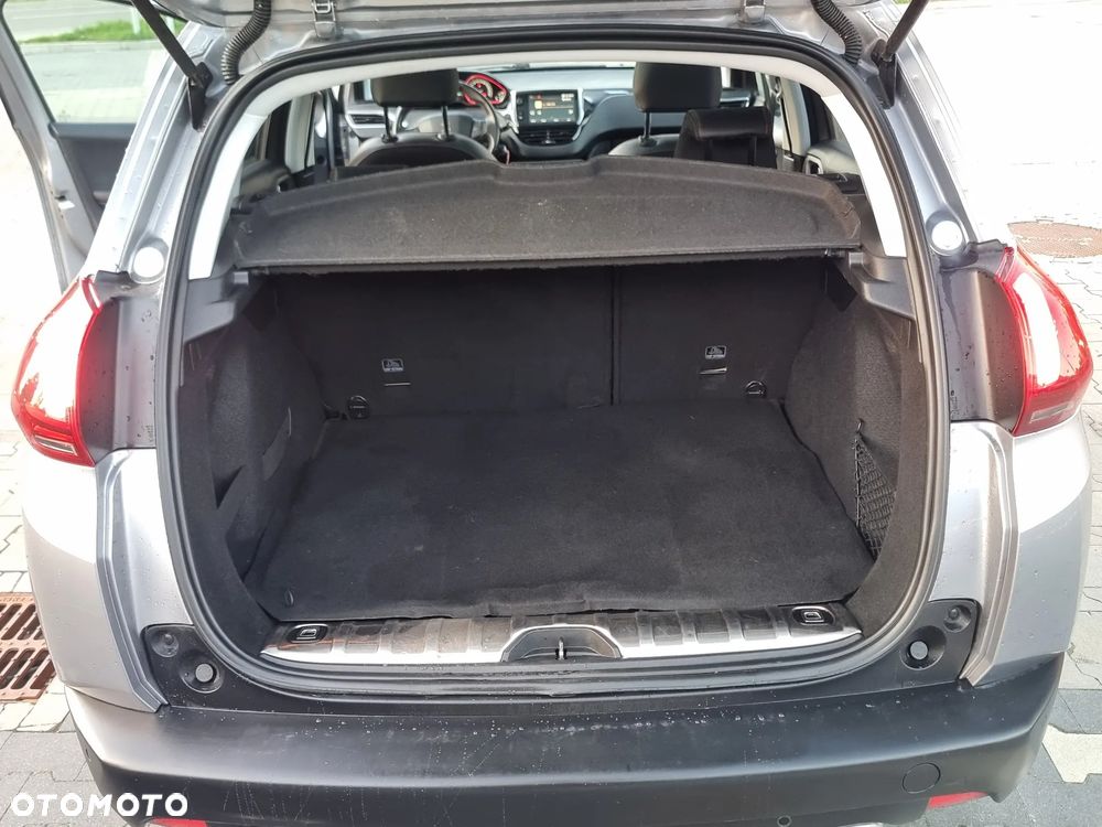 Peugeot 2008 - 18