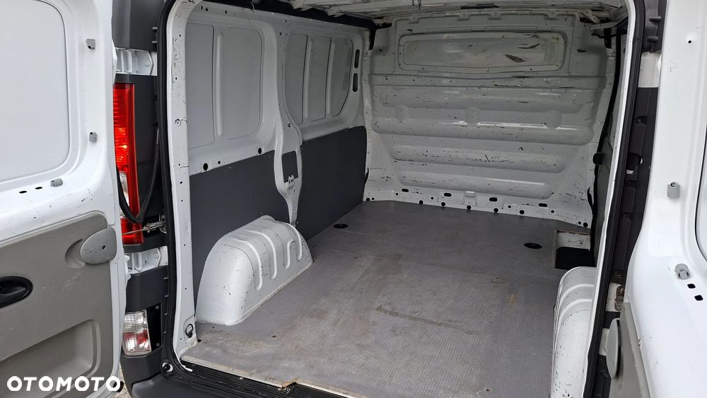 Opel VIVARO - 38