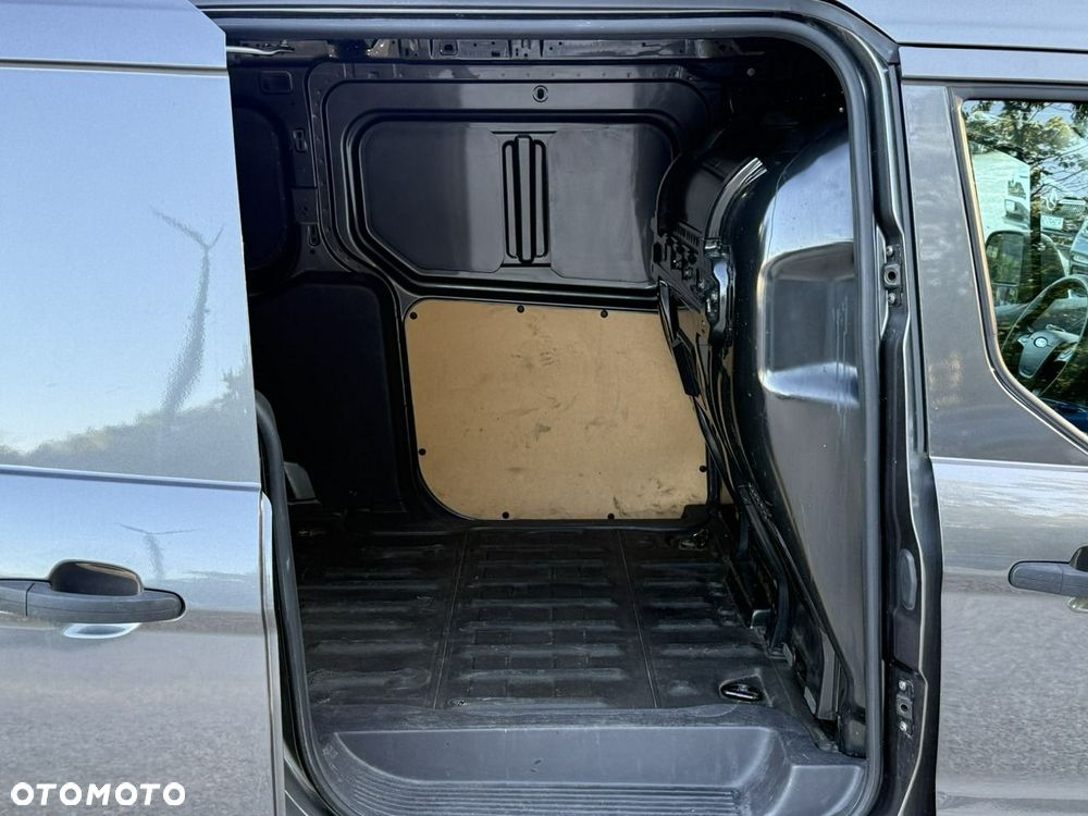Ford Transit Connect - 19