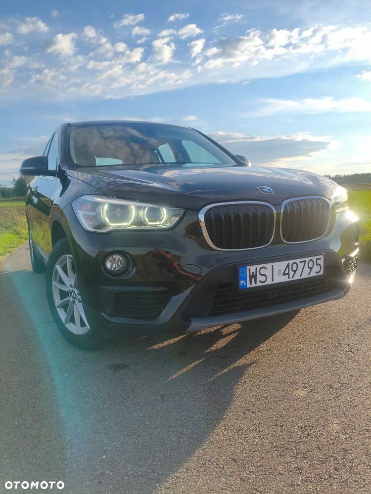 BMW X1 sDrive18d Sport Line - 1